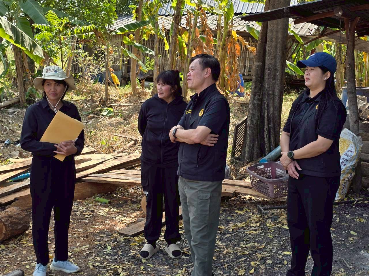 title - ส.ป.ก.เพชรบุรี ร่วมลงพื้นที่โครงการแก้ไขปัญหาที่ดินทำกินเกษตรกรสภาประชาชน 4 ภาค เพื่อติดตามความก้าวหน้าการดำเนินงานด้านการพัฒนาแหล่งน้ำในเขตปฏิรูปที่ดิน (สระ9)